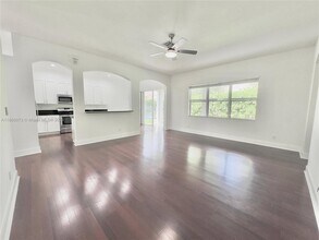 4451 Laurel Pl in Weston, FL - Building Photo - Building Photo