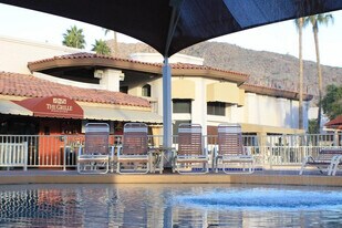 6302 E Camelback Rd in Scottsdale, AZ - Building Photo