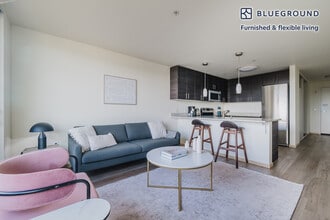 4219 S Othello St in Seattle, WA - Building Photo - Building Photo