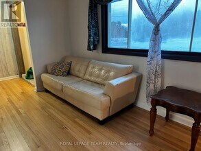 3590 Devine Rd in Ottawa, ON - Building Photo - Building Photo