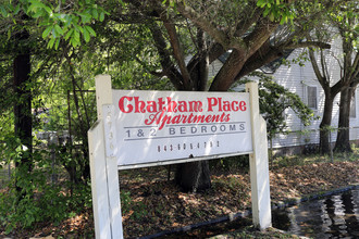 Chatham Place Apartments in Charleston, SC - Building Photo - Building Photo