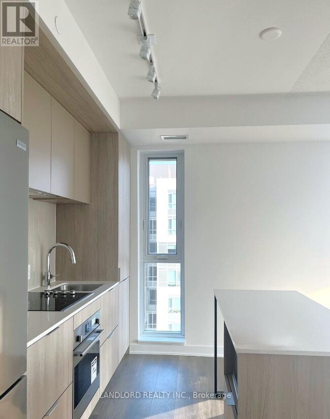 130-2130 River St in Toronto, ON - Building Photo - Building Photo
