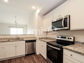 7113 Boykin Spaniel Way in Wilmington, NC - Foto de edificio - Building Photo