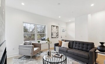 9522 Golfview Ln in Philadelphia, PA - Building Photo - Building Photo