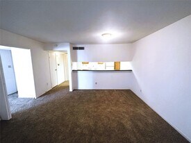 2820 S Bartell Dr in Houston, TX - Building Photo