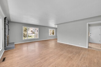 224 W Navajo St in Colorado Springs, CO - Building Photo - Building Photo