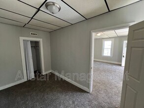 5915 Cable Ave in Cleveland, OH - Building Photo - Building Photo