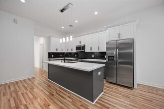 5126 Pershing St in Houston, TX - Building Photo - Building Photo