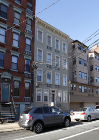 310 Madison St in Hoboken, NJ - Foto de edificio - Building Photo