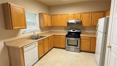 2090 Atkinson Park Dr NW in Lawrenceville, GA - Building Photo - Building Photo