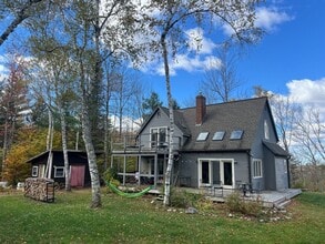 3035 S Lincoln Rd in Bristol, VT - Building Photo - Building Photo