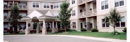 Dover Court in Mt. Pleasant, MI - Building Photo - Building Photo