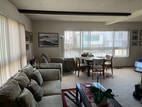 110 Warwick St, Unit 1611 - B-202 - B in Daly City, CA - Building Photo - Building Photo