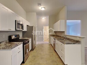 1872 Preserve Creek Way in Loganville, GA - Building Photo - Building Photo