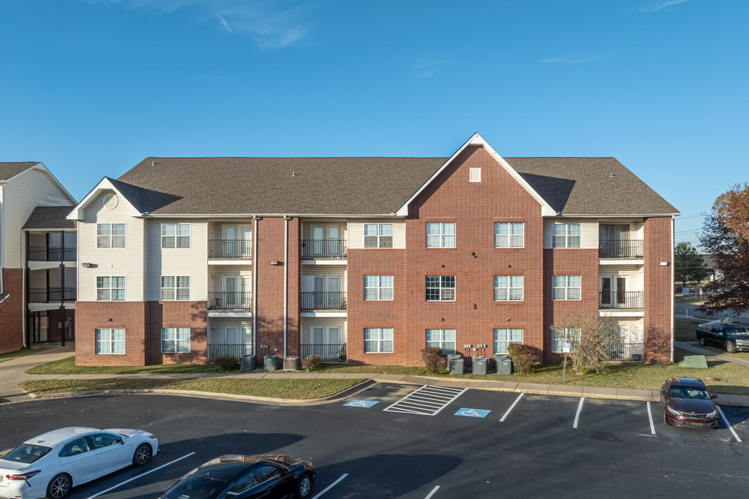 Donaghey Court Apartments in Conway, AR - Building Photo