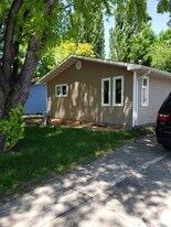 2602 11th Ave S in Grand Forks, ND - Building Photo