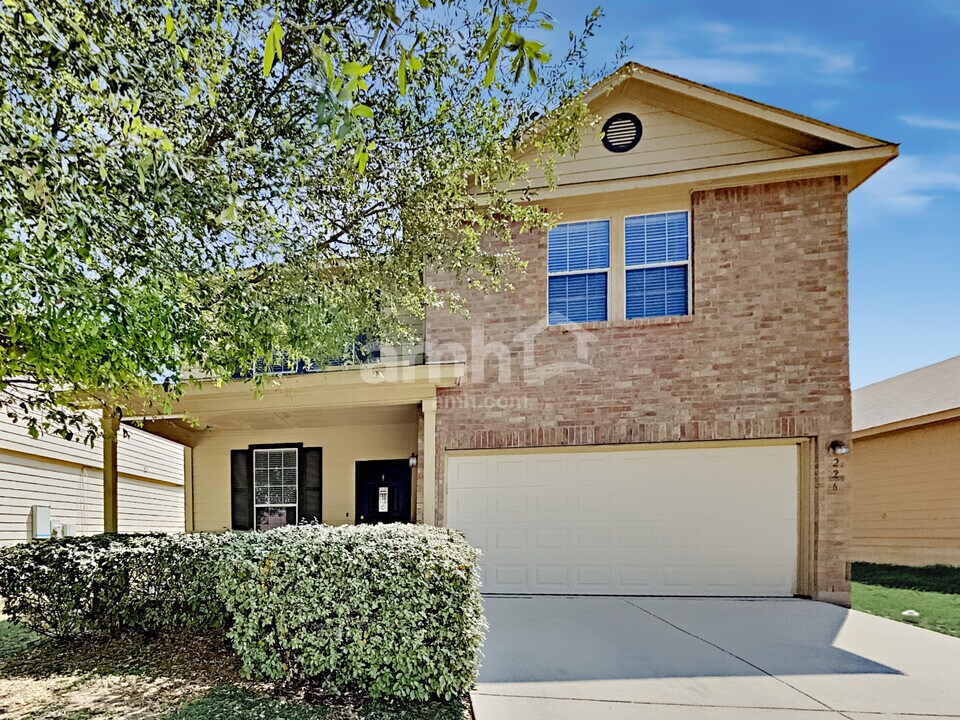 226 Prato Brezza in San Antonio, TX - Building Photo
