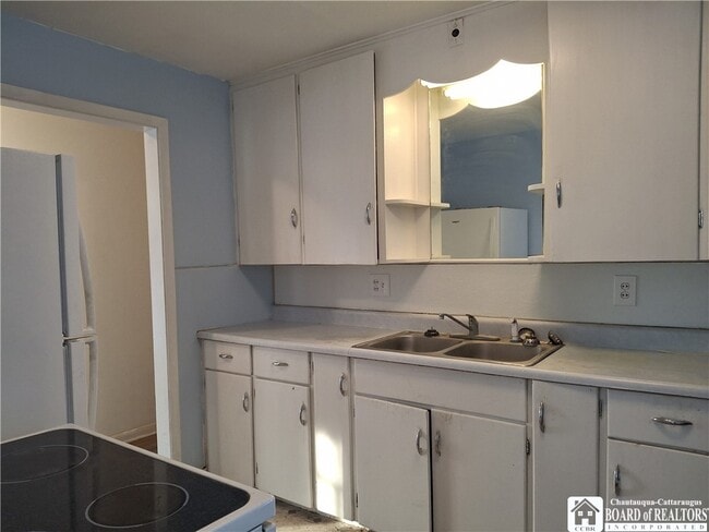 269 Delaware Ave in Jamestown, NY - Building Photo - Building Photo