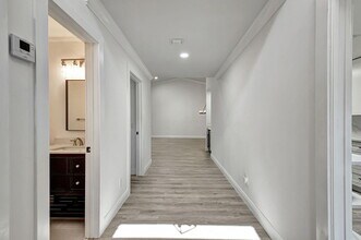 4705 Fountains Dr S in Greenacres, FL - Building Photo - Building Photo