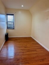 115- 107-115-220 220th St in Queens, NY - Building Photo - Building Photo