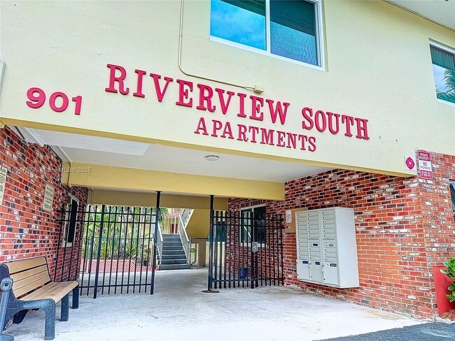 property at 901 NE 18th Ct