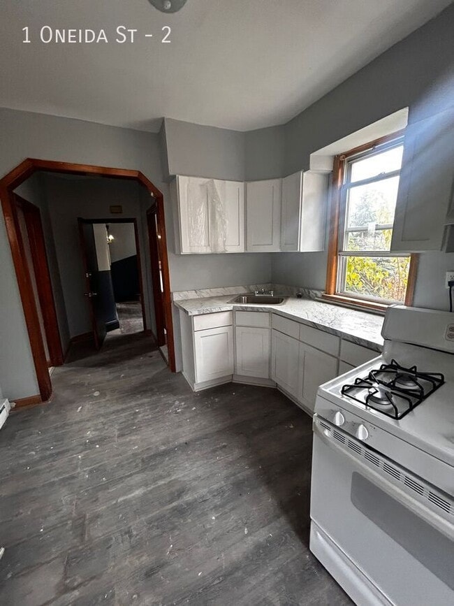 property at 1 Oneida St