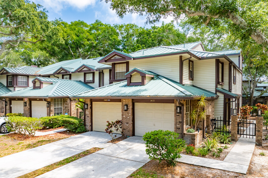 Laurel Oaks at Country Woods in Palm Harbor, FL - Building Photo