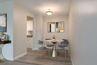 Fairway Plaza in Medicine Hat, AB - Building Photo - Building Photo