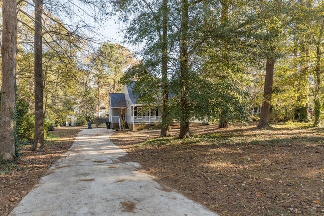 508 Somerset Dr in Zebulon, NC - Foto de edificio - Building Photo
