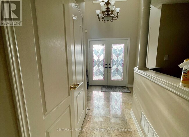 215 Edenbrook Hill Dr in Brampton, ON - Building Photo - Building Photo