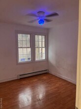 49 Manor Rd in Valley Stream, NY - Foto de edificio - Building Photo