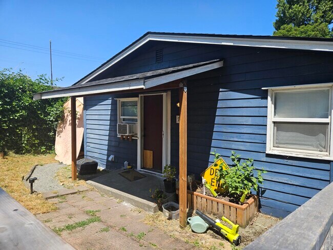 property at 708 -710 S Rose Street