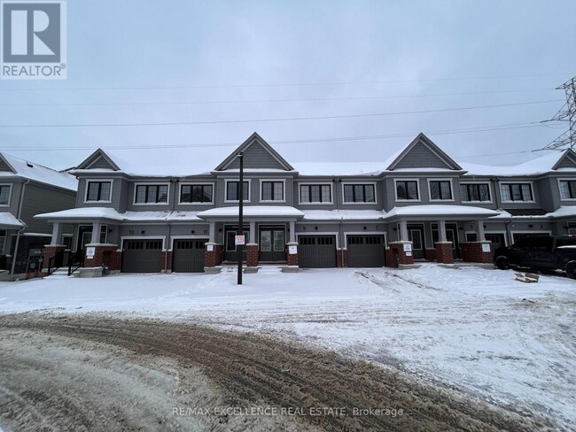 property at 9 Radium Cmn