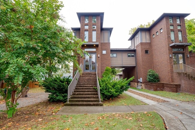 928 Caruthers Ave in Nashville, TN - Building Photo - Building Photo