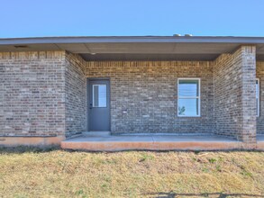 2807 Josie Cir in Oklahoma City, OK - Building Photo - Building Photo