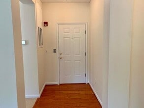 426 Eyam Hall Ln in Apex, NC - Building Photo - Building Photo