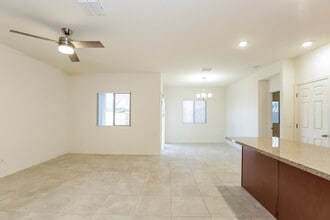 4086 W Winston Dr in Phoenix, AZ - Building Photo - Building Photo