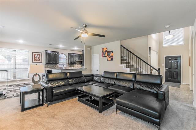 210 Warbler Dr in Desoto, TX - Building Photo - Building Photo