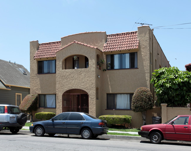 355 Orange Ave in Long Beach, CA - Foto de edificio - Building Photo