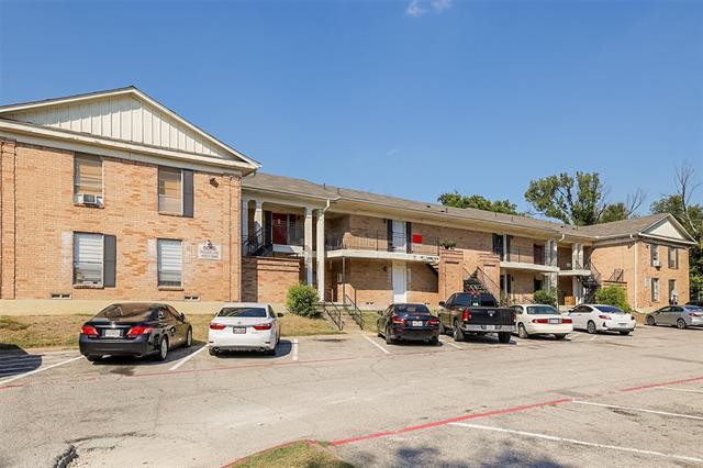 property at 5055 Ridglea Ln