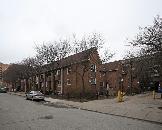 The Esplanade in Toronto, ON - Building Photo - Building Photo