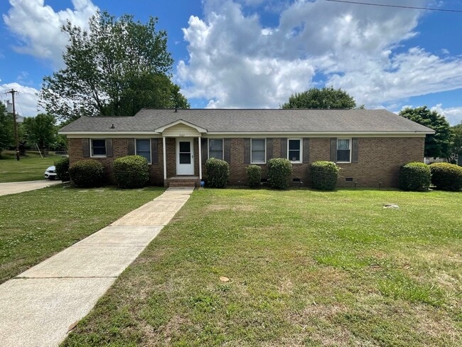 property at 7327 S Tryon St
