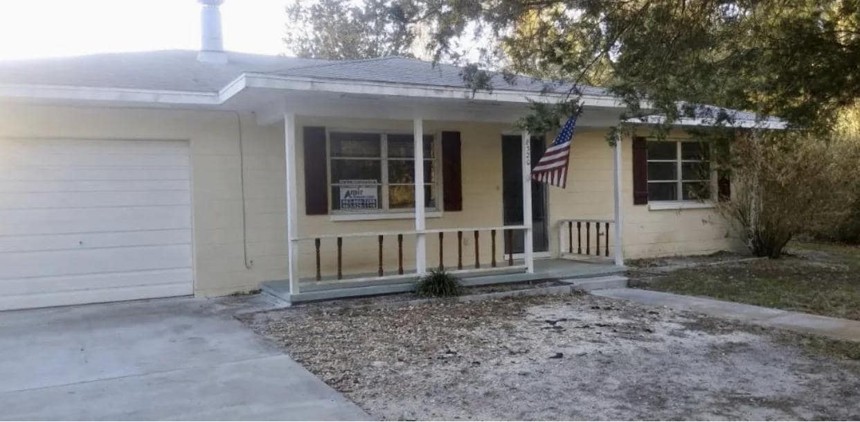 8320 N Bardge Terrace in Crystal River, FL - Building Photo