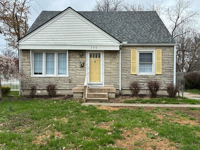 property at 206 Kenoak Dr