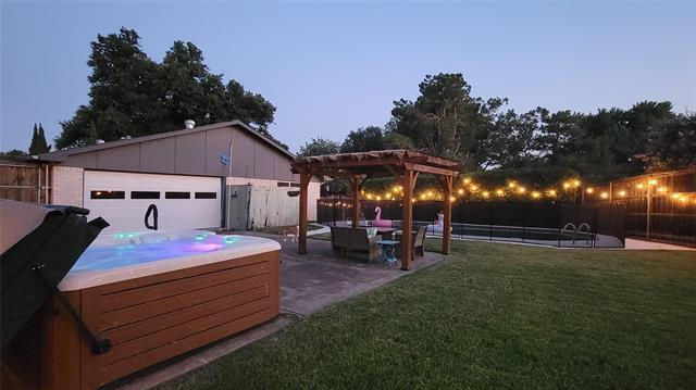 3127 Falkland Rd in Carrollton, TX - Building Photo