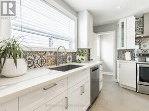 60 Reigate Ave in Brampton, ON - Building Photo - Building Photo