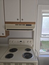 96 Ashland St, Unit Unit 1 in Manchester, NH - Building Photo - Building Photo