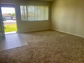 1023 Topaz Ct in Manteca, CA - Building Photo - Building Photo