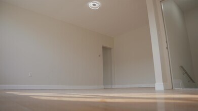 363 Avenue A in Bayonne, NJ - Building Photo - Building Photo