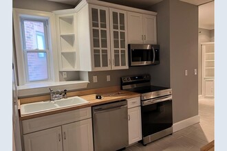 40 Elm St in Worcester, MA - Building Photo - Building Photo